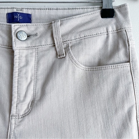 NYDJ Mid-Rise Crop Jeans Pants in Cream, Size 2 (28x20) - Picture 5 of 9